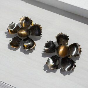 Vintage Metal Flower Earrings Clip-ons Brown Copper-Look Tone Petals